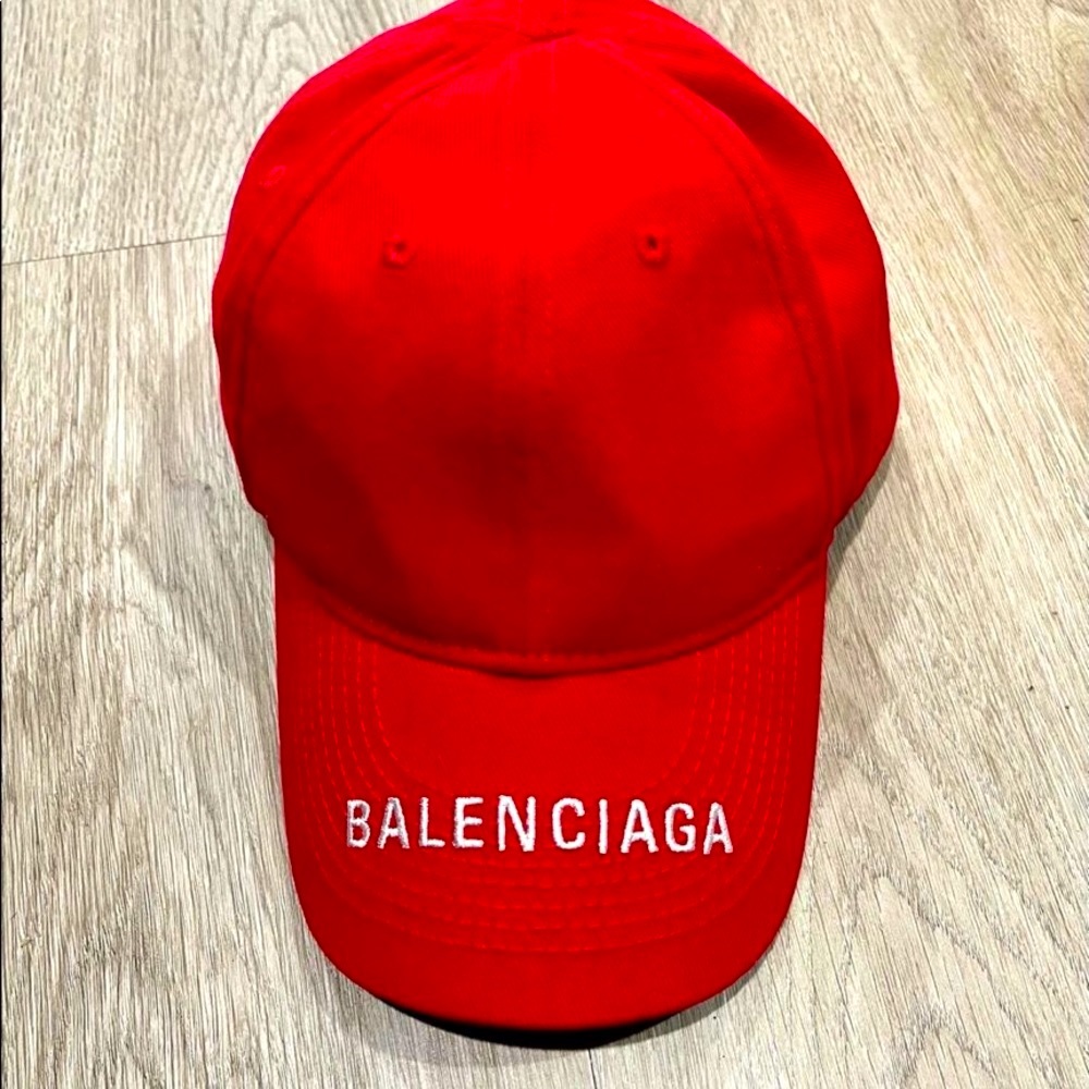 Balenciaga unisex hat like new .